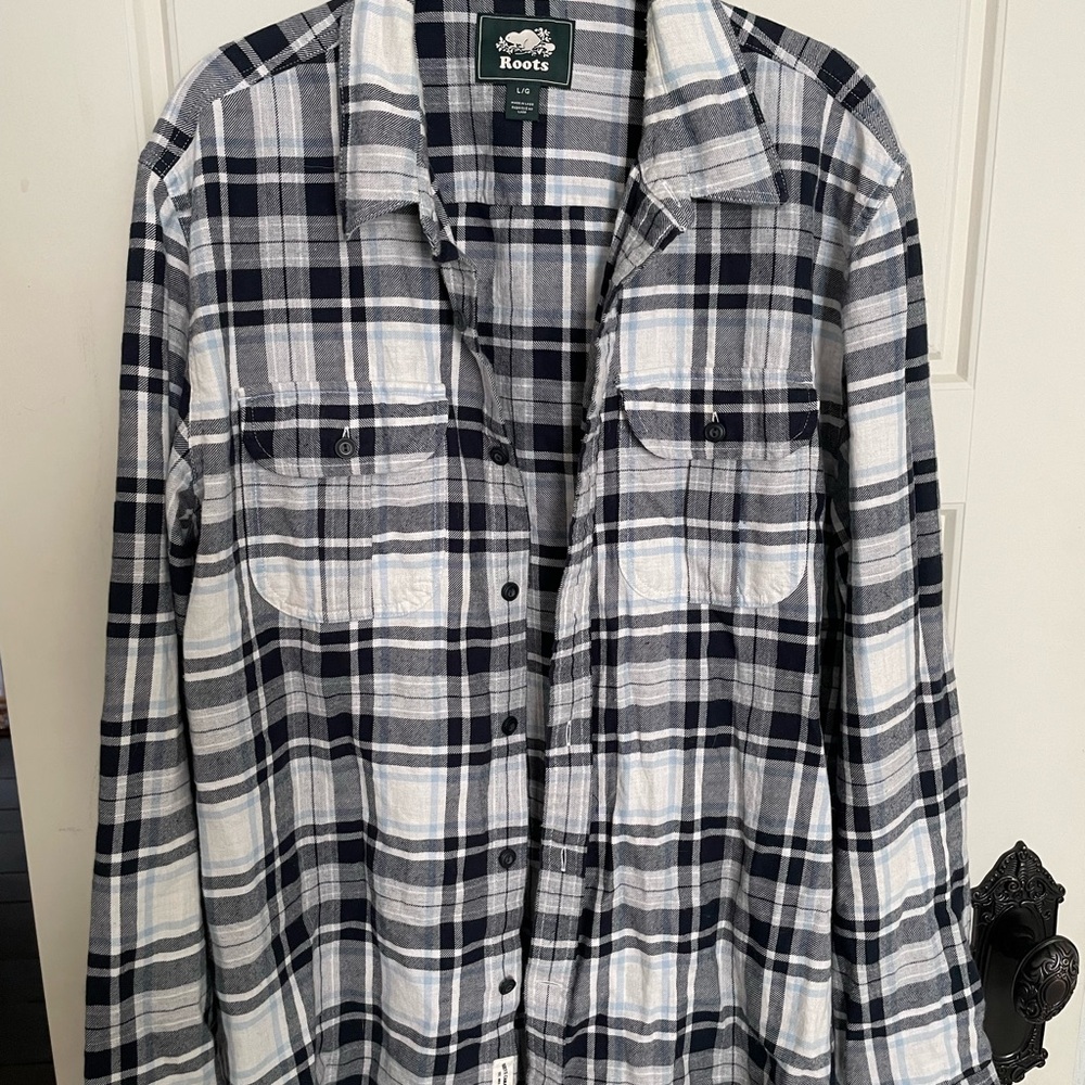 Roots Men's Black & White Plaid Button-Down Shirt